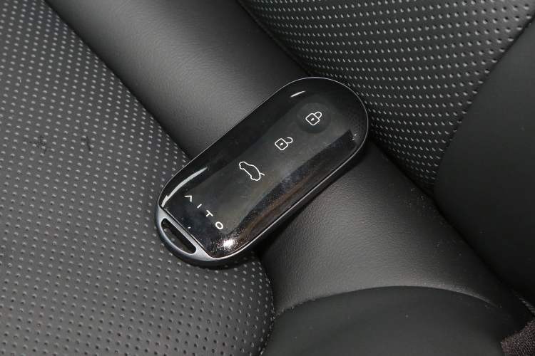 Used Hima AITO M5 2022 Extended-Range Four-Wheel Drive Ultimate Edition Vehicle Key
