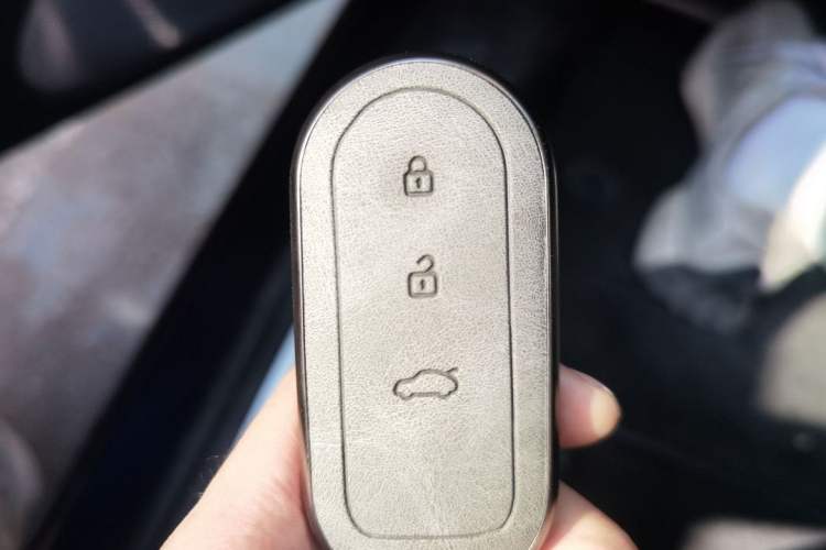 Used Hima AITO M5 2022 Extended-Range Four-Wheel Drive Performance Version Vehicle Key