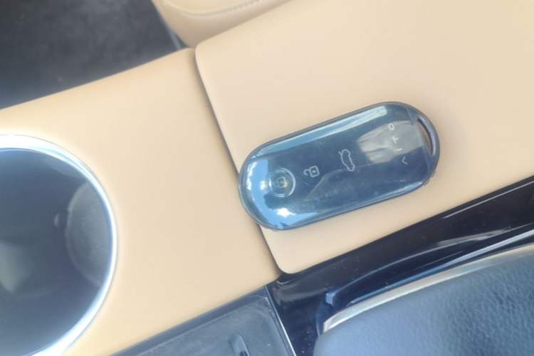 Used Hima AITO M5 2022 Extended-Range Four-Wheel Drive Ultimate Edition Vehicle Key