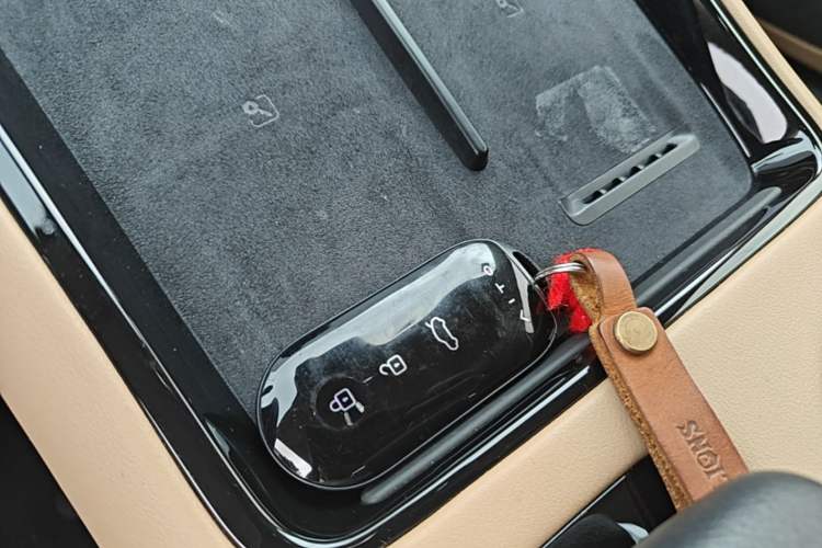 Used Hima AITO M5 2022 Pure Electric Rear-Drive Standard Edition Vehicle Key
