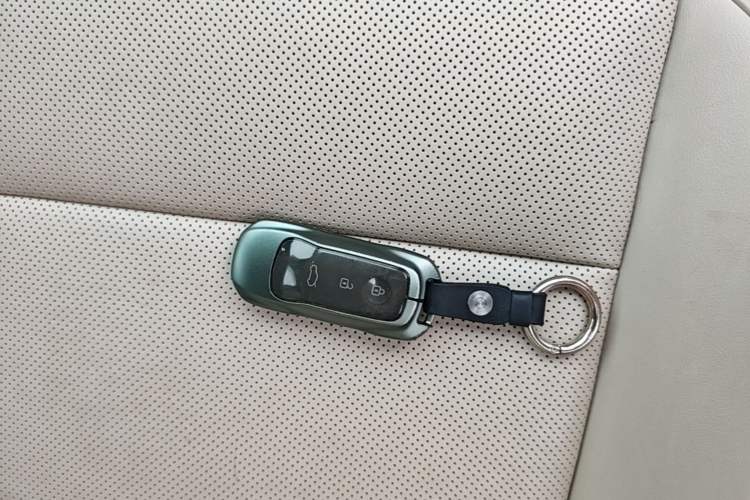 Used Hima AITO M5 2022 Extended-Range Four-Wheel Drive Flagship Edition Vehicle Key