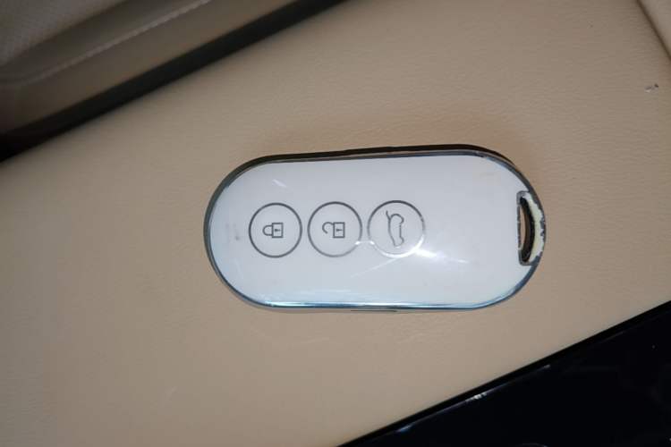 Used Hima AITO M5 2022 Range-Extended Rear-Drive Standard Version Vehicle Key