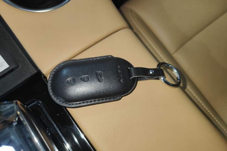 Used Hima AITO M5 2022 Extended-Range Four-Wheel Drive Flagship Edition Vehicle Key