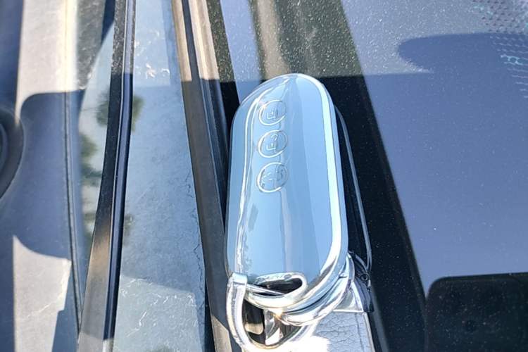Used Hima AITO M5 2022 Extended-Range Four-Wheel Drive Performance Version Vehicle Key