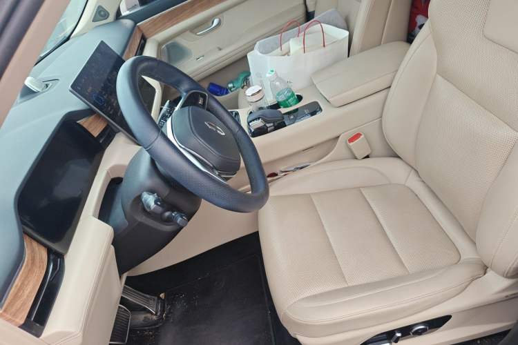 Used Hima AITO M5 2022 Pure Electric Rear-Drive Standard Edition Left Front Seat
