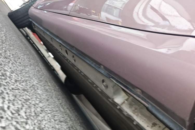 Used Hima AITO M5 2022 Pure Electric All-Wheel-Drive Performance Edition Left Side Sill