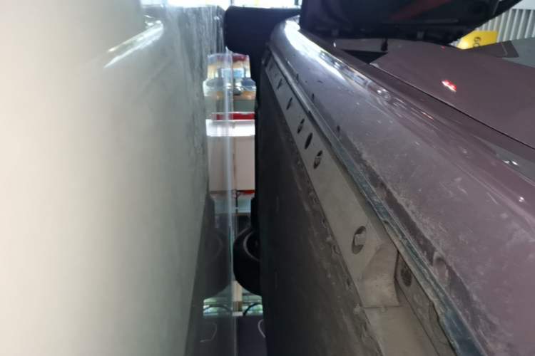 Used Hima AITO M5 2022 Pure Electric All-Wheel-Drive Performance Edition Left Side Sill