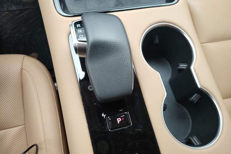 Used Hima AITO M5 2022 Pure Electric Rear-Drive Standard Edition Gear Lever