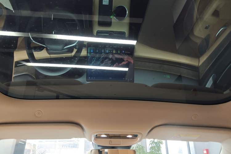 Used Hima AITO M5 2022 Extended-Range Four-Wheel Drive Ultimate Edition Headliner