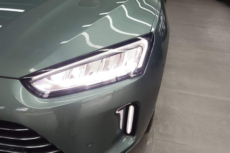 Used Hima AITO M5 2022 Extended-Range Four-Wheel Drive Ultimate Edition Left Front Headlight