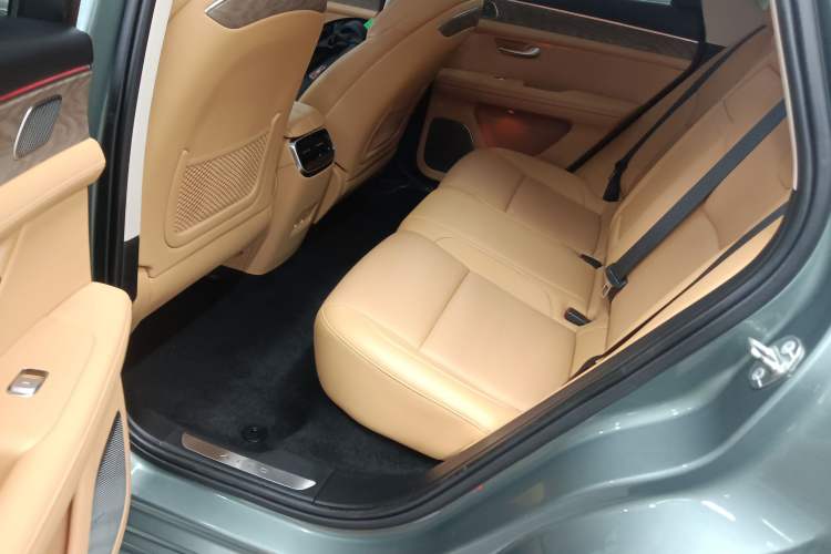 Used Hima AITO M5 2022 Extended-Range Four-Wheel Drive Ultimate Edition Left Rear Seat