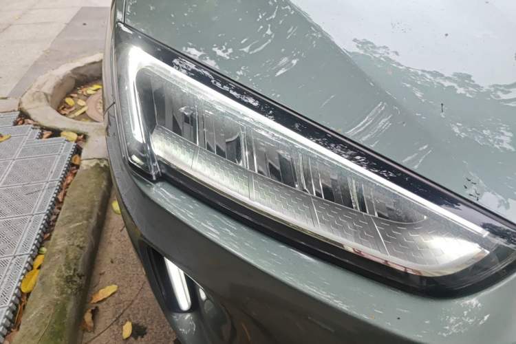 Used Hima AITO M5 2022 Extended-Range Four-Wheel Drive Ultimate Edition Right Front Headlight