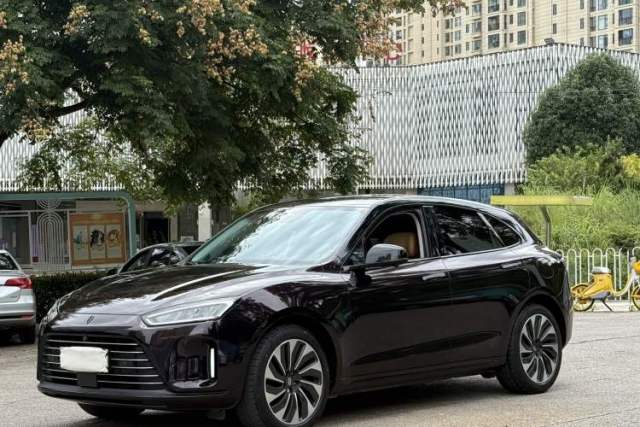 Ojetý Hima AITO M5 2022 Extended-Range Four-Wheel Drive Performance Version