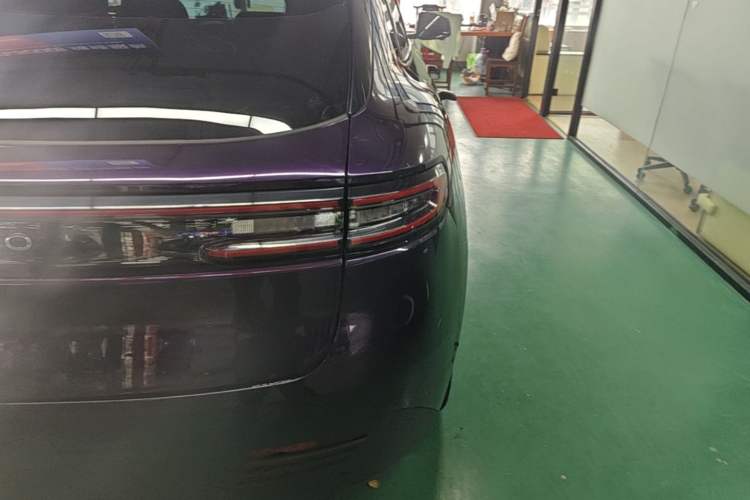 Used Hima AITO M5 2022 Extended-Range Four-Wheel Drive Performance Version Right Rear Taillight