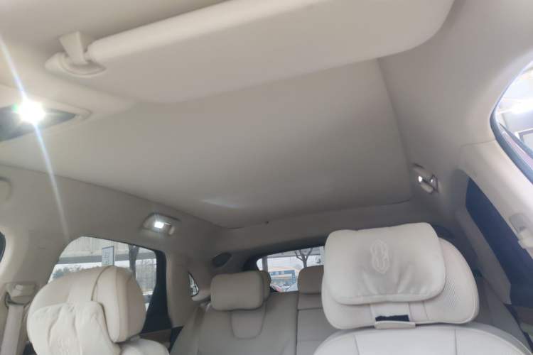 Used Hima AITO M5 2022 Pure Electric Rear-Drive Standard Edition Headliner