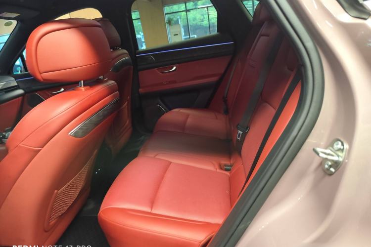 Used Hima AITO M5 2022 Pure Electric All-Wheel-Drive Performance Edition Interior 4