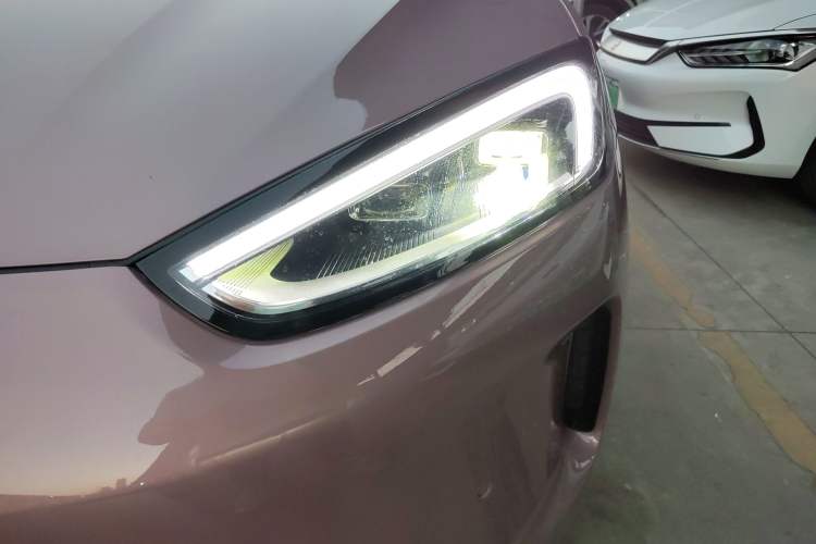 Used Hima AITO M5 2022 Pure Electric All-Wheel-Drive Performance Edition Left Front Headlight