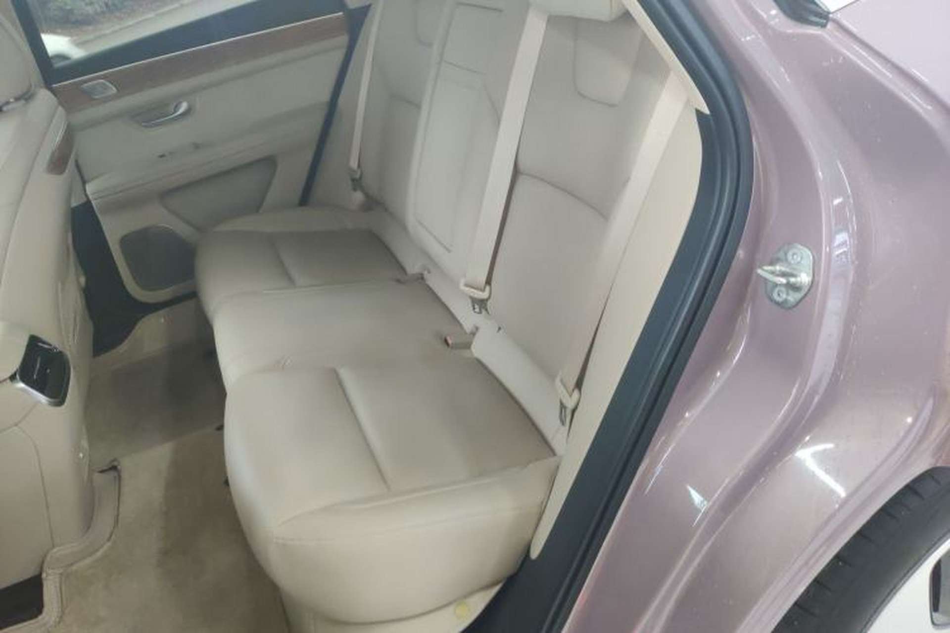 Used Hima AITO M5 2022 Pure Electric Rear-Drive Standard Edition Left Rear Seat