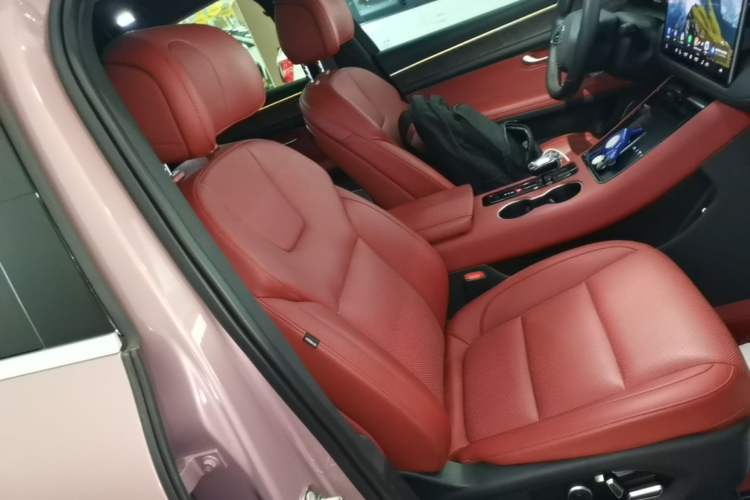 Used Hima AITO M5 2022 Pure Electric All-Wheel-Drive Performance Edition Right Front Seat