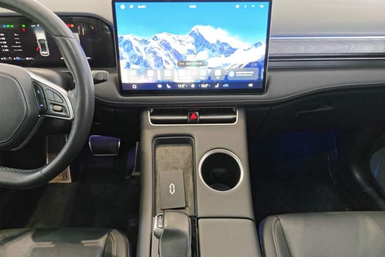 Used Hima AITO M5 2022 Extended-Range Four-Wheel Drive Performance Version Audio And AC Panel