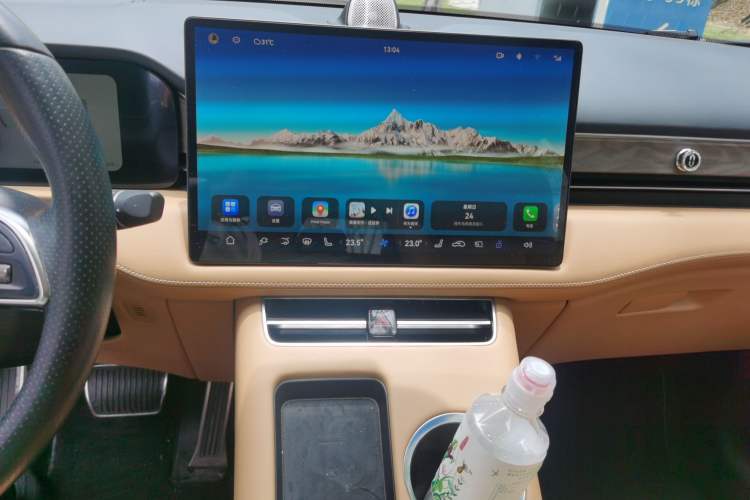 Used Hima AITO M5 2022 Pure Electric All-Wheel-Drive Performance Edition Audio And AC Panel