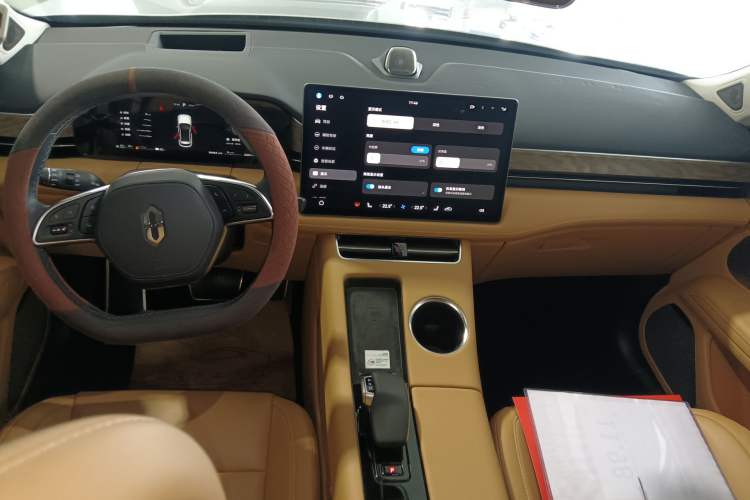 Used Hima AITO M5 2022 Range-Extended Rear-Drive Standard Version Center Console