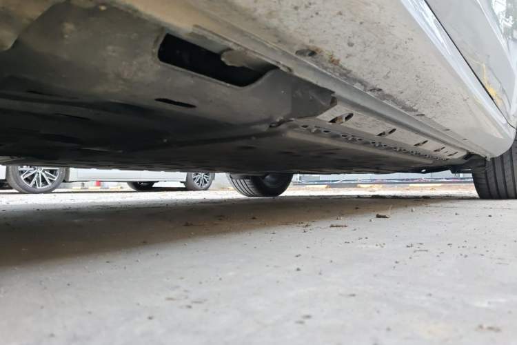 Used Hima AITO M5 2022 Extended-Range Four-Wheel Drive Performance Version Chassis Front Left