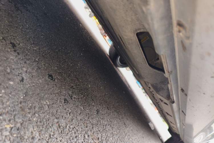 Used Hima AITO M5 2022 Extended-Range Four-Wheel Drive Performance Version Chassis Front Left