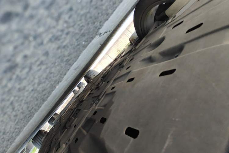 Used Hima AITO M5 2022 Extended-Range Four-Wheel Drive Performance Version Chassis Front