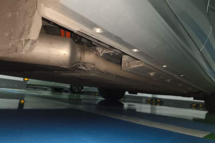 Used Hima AITO M5 2022 Extended-Range Four-Wheel Drive Flagship Edition Chassis Rear Right