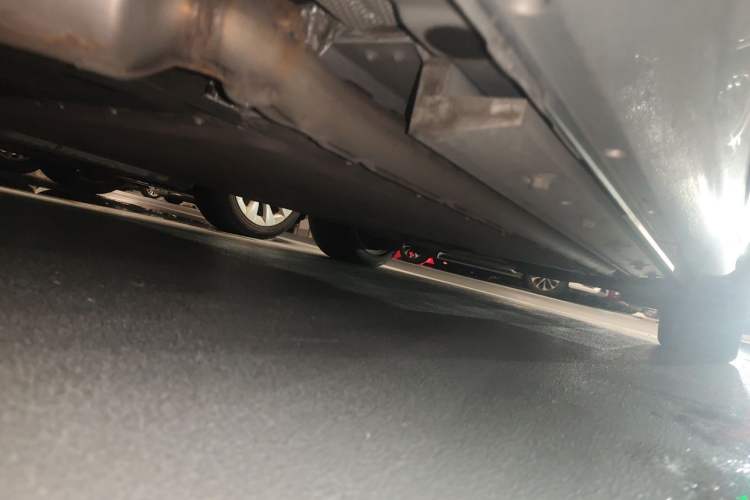 Used Hima AITO M5 2022 Extended-Range Four-Wheel Drive Performance Version Chassis Rear Right