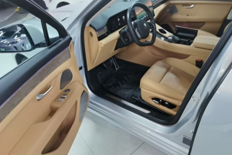 Used Hima AITO M5 2022 Extended-Range Four-Wheel Drive Ultimate Edition Driver Seat