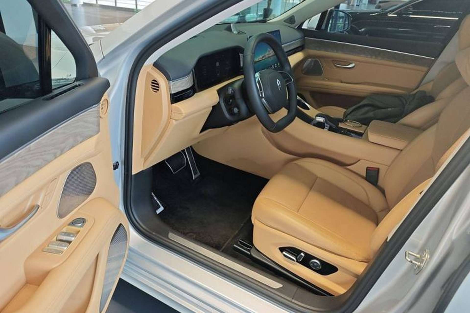 Used Hima AITO M5 2022 Range-Extended Rear-Drive Standard Version Driver Seat