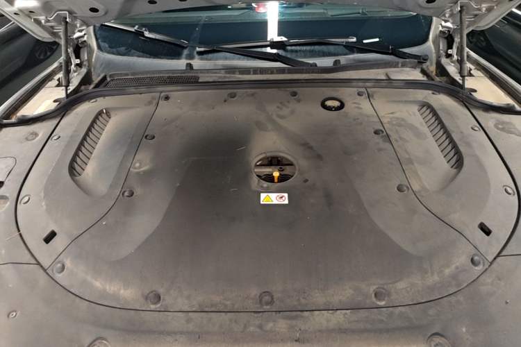 Used Hima AITO M5 2022 Extended-Range Four-Wheel Drive Flagship Edition Engine Bay