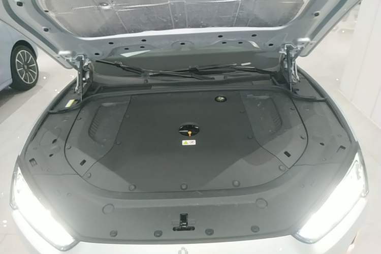 Used Hima AITO M5 2022 Range-Extended Rear-Drive Standard Version Engine Bay