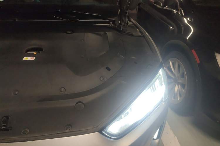 Used Hima AITO M5 2022 Extended-Range Four-Wheel Drive Performance Version Engine Bay Left