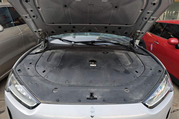 Used Hima AITO M5 2022 Extended-Range Four-Wheel Drive Performance Version Engine Bay