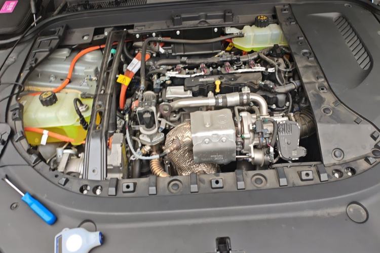 Used Hima AITO M5 2022 Range-Extended Rear-Drive Standard Version Engine Bay