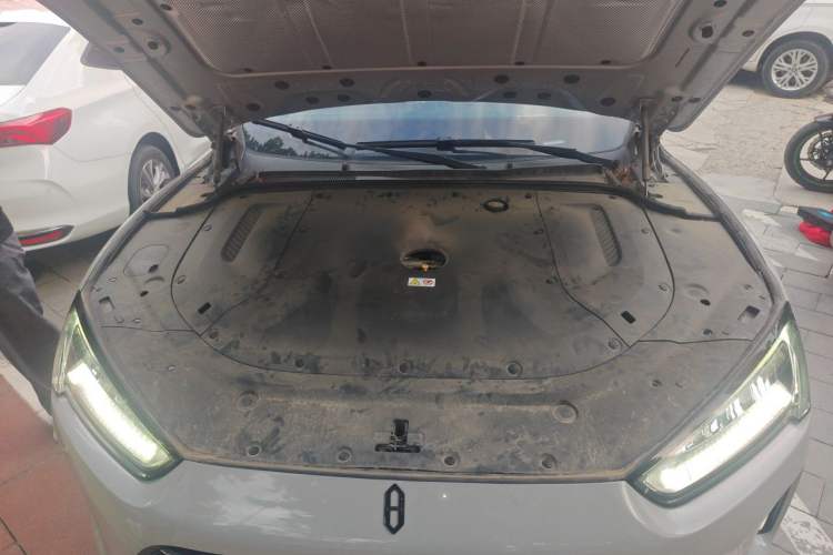 Used Hima AITO M5 2022 Extended-Range Four-Wheel Drive Ultimate Edition Engine Bay