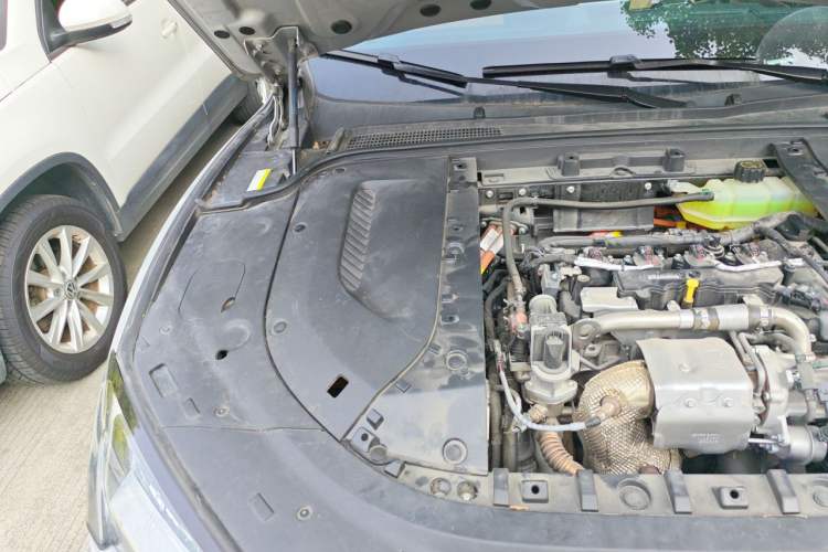 Used Hima AITO M5 2022 Extended-Range Four-Wheel Drive Ultimate Edition Engine Bay Right