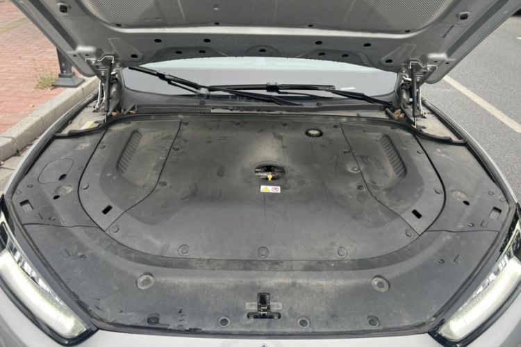 Used Hima AITO M5 2022 Range-Extended Rear-Drive Standard Version Engine Bay