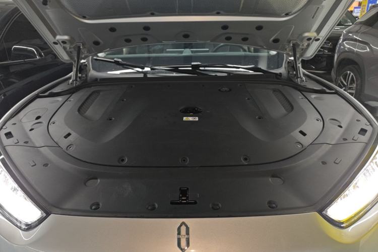 Used Hima AITO M5 2022 Extended-Range Four-Wheel Drive Ultimate Edition Engine Bay