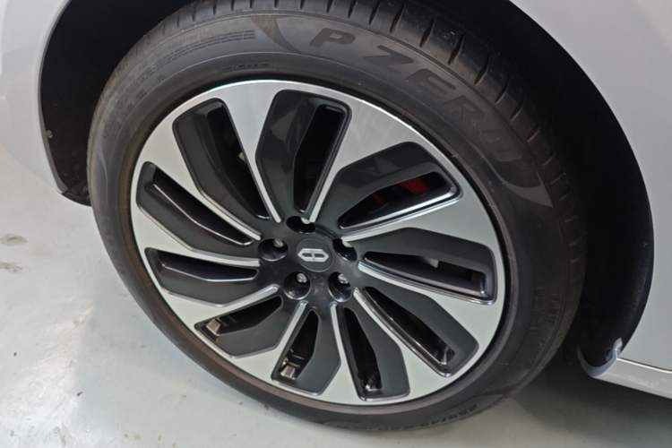 Used Hima AITO M5 2022 Extended-Range Four-Wheel Drive Performance Version Exterior 2