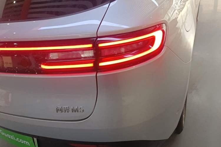 Used Hima AITO M5 2022 Extended-Range Four-Wheel Drive Ultimate Edition Exterior 3