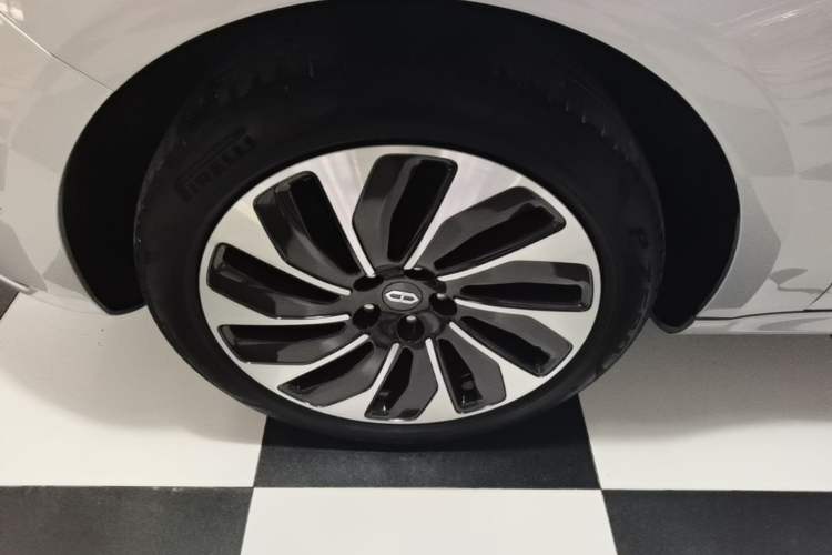 Used Hima AITO M5 2022 Extended-Range Four-Wheel Drive Performance Version Exterior 4