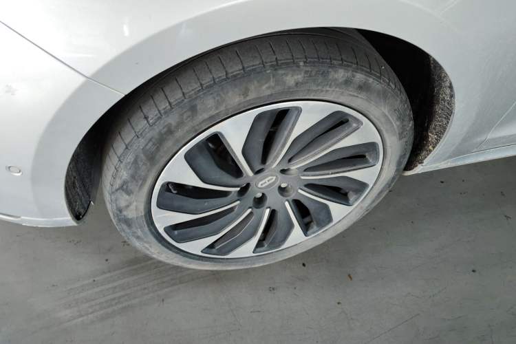 Used Hima AITO M5 2022 Range-Extended Rear-Drive Standard Version Exterior 4