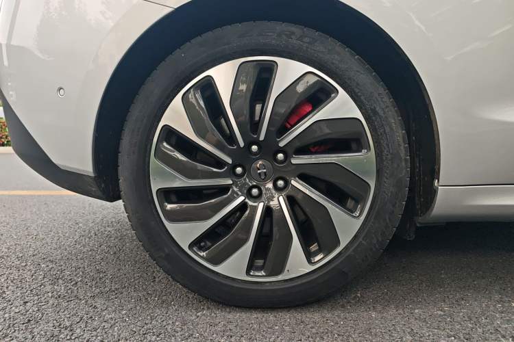 Used Hima AITO M5 2022 Extended-Range Four-Wheel Drive Performance Version Exterior 4