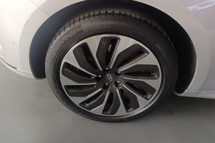 Used Hima AITO M5 2022 Extended-Range Four-Wheel Drive Ultimate Edition Exterior 4