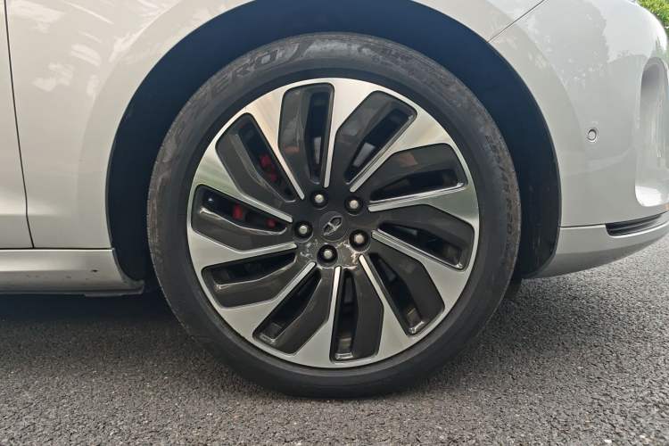 Used Hima AITO M5 2022 Extended-Range Four-Wheel Drive Performance Version Exterior 5