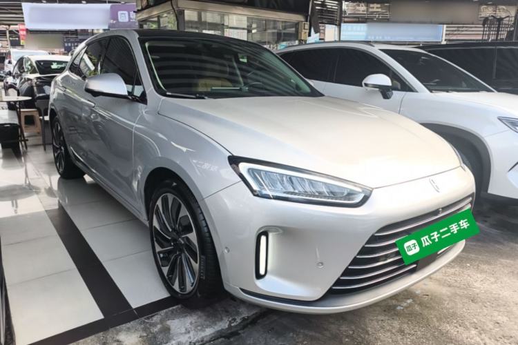 Used Hima AITO M5 2022 Extended-Range Four-Wheel Drive Performance Version Front Right 45 Deg